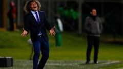 Alberto Gamero advierte: “Si me piden la renuncia, me voy”