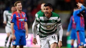 Rodrigo Battaglia of Sporting Lisbon reacts after scoring during the Europa League Round of 16 second leg football match between Viktoria Plzen and Sporting Lisbon in Plzen, Czech Republic, on March 15, 2018. / AFP PHOTO / Michal CIZEK