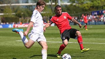 &Aacute;lvaro Jim&eacute;nez, contra el Benfica en la Youth League.