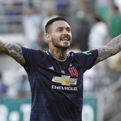 Pinilla: "Creo que jugaré tres años más a muy buen nivel"