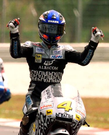 Aunque compitió dos años en 250cc, el que fuera mánager de los hermanos Márquez durante tantos años hizo la mayor parte de su carrera en 125cc, categoría de la que fue campeón en 1999 con una gran regularidad de podios pero sin una victoria.