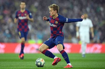 Barcelona's Dutch midfielder Frenkie De Jong