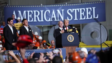 The Pittsburgh Steelers are gearing up for the new season after a late collapse last year. Now they are dealing with a bit of in-house upheaval.