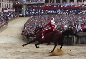 La Toscana luce medieval en 2017 con el Palio de Siena