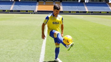 Presentación de José Joaquín Matos como nuevo jugador del Cádiz CF.