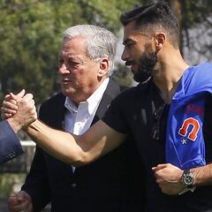 Las 5 grandes polémicas de Johnny Herrera con Azul Azul