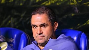 Andre Soares Jardine head coach of America during the 16th round match between America and Pachuca as part of the Liga BBVA MX, Torneo Apertura 2024 at Cuauhtemoc Stadium on November 06, 2024 in Puebla, Mexico.