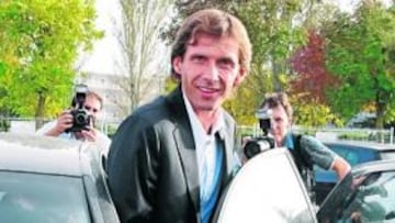 <b>AL FIN UNA SONRISA. </b>El técnico del equipo azulino podrá contar con algún refuerzo para su menguada delantera de aquí al final de año.