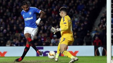 Morelos, pretendido por el Atl&eacute;tico, con el Rangers. 