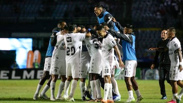 Sigue la previa y el minuto a minuto de Comunicaciones vs Municipal, partido de ida de las semifinales de la Liga Nacional de Guatemala.