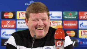 El entrenador del Gante durante la rueda de prensa.