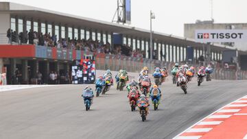 Rueda se puso en cabeza tras la salida de Moto3.