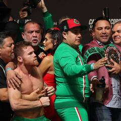 Canelo: Jacobs no pudo con la presión de verme cara a cara