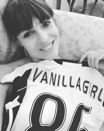 La presentadora italiana Cristina Chiavotto es una conocida hincha de la Juve