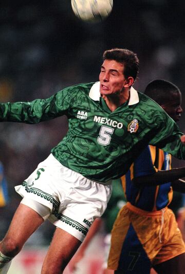 Duilio vivió uno de sus mejores momentos futbolísticos con Tecos precisamente de 1995 a 1997. Eso le valió ir a Atlanta 1996 y ser titular. Pasó al América en el 97, estuvo ahí 10 años, probó suerte en la MLS, regresó al Puebla y se retiró en Monterrey en donde hoy es Director Deportivo.
