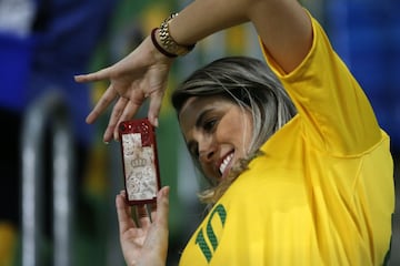 Belleza y color: así se vivió la previa del duelo Brasil-Chile