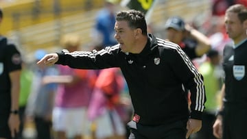 River Plate's Argentine head coach Marcelo Gallardo gestures during the FIFA Club World Cup 2025 Group E football match between Argentina's River Plate and Japan's Urawa Red Diamonds at the Lumen Field stadium in Seattle on June 17, 2025. (Photo by JUAN MABROMATA / AFP)