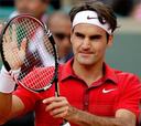 Federer gana a Tipsarevic y alcanza los octavos de final