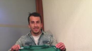 Cerda con la camiseta de Trasandino de Los Andes, su nuevo destino.
