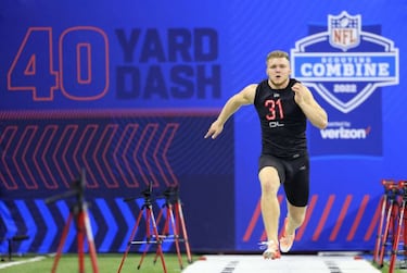 Aidan Hutchinson apunta
a ser la selección 1 del
próximo Draft de la NFL