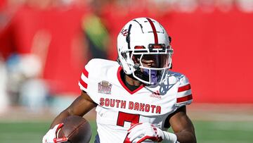 The announcement came just hours before the scheduled kickoff, leaving fans and players disappointed.