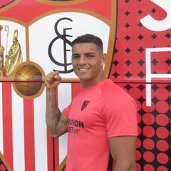 "Si salgo del Sevilla sería para ir a un equipo mucho más grande"