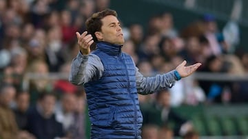 Rubi, ante el Valencia.