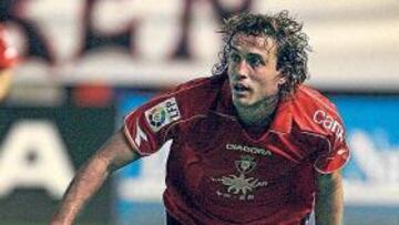 <b>OTRA INTENTONA. </b>El club ha tanteado también al osasunista Ezquerro.