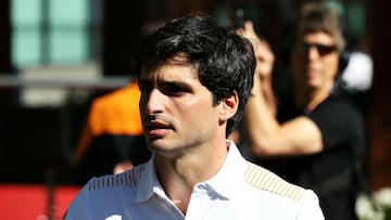 Ferrari seal Carlos Sainz as Sebastian Vettel's replacement
