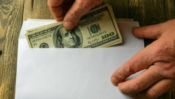 Cinco estados de USA están enviando cheques de estímulo o reembolsos de impuestos en abril. Te compartimos los montos que se pagan y dónde.