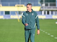 Gaizka Garitano en un entrenamiento semanal en la Ciudad Deportiva Bahía de Cádiz.