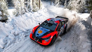 Esapekka Lappi, con el Hyundai en el Rally de Suecia.