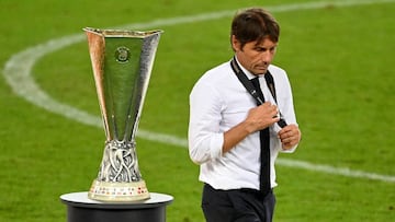 "I'm staying at Inter" says Antonio Conte after losing Europa League final to Sevilla