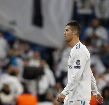 The Eiffel Tower awaits Cristiano tonight