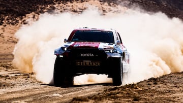207 De Villiers Giniel (zaf), Murphy Dennis (zaf), Toyota Gazoo Racing, Toyota GR DKR Hilux T1+, Auto FIA T1/T2, action during the Stage 7 of the Dakar Rally 2022 between Riyadh and Al Dawadimi, on January 9th 2022 in Al Dawadimi, Saudi Arabia - Photo Florent Gooden / DPPI
 AFP7 
 09/01/2022 ONLY FOR USE IN SPAIN