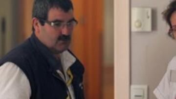 <b>DESGRACIA. </b>Samuel Sánchez y Valverde se cayeron juntos. Alejandro requirió atención médica por un golpe en la tibia. Samu fue trasladado al hospital, donde le diagnosticaron un dedo roto.