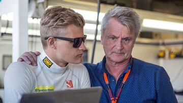 Marcus Ericsson junto a su padre.