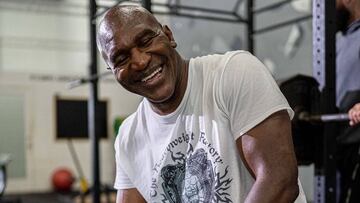 Así fue como Holyfield perdió 250 millones de dólares