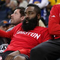 Harden: "Nadie lleva tanto peso sobre sus hombros como yo"