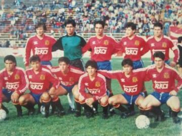 Juan Carlos González y Richard Zambrano destacaron por sobre el resto en la Unión Española de 1990. Entre los dos anotaron 32 goles.