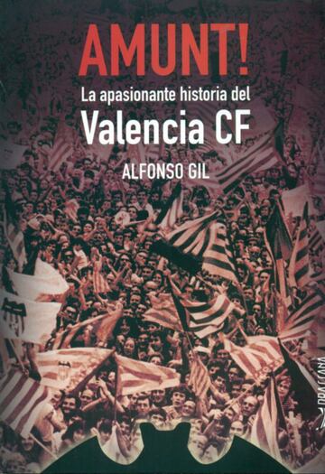 Más allá de los números, registros, títulos, futbolistas, entrenadores, presidentes o títulos, el libro pretende recoger el sentimiento expresado a través del contundente y optimista grito de guerra de los aficionados valencianistas: “Amunt!”. Para ello, además del repaso histórico a la trayectoria del club, Gil se rodea de diversos colaboradores, como Paco Lloret, Miquel Nadal, Vicent Chilet, Luis Furió, Paco Gisbert, José Ricardo March o Rafa Lahuerta, que aportan su toque personal con diversos pasajes de carácter literario. Existe la versión en valenciano. (Efe)