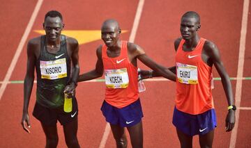 En la rama varonil, Kenia hizo el 1-2-3 conTitus Ekiru, Edwin Koech y Matthew Kipkoech Kisorio. Y en la femenil, Etiopía lo hizo con Etaferahu Woda Temesgen, Fantu Eticha Kimma y Tinbit Gidey Weldegebriel.