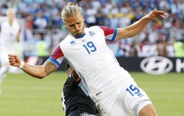 Así es Gíslason, el suplente de Islandia en Rusia que pasa de 40K a 277K seguidores en horas