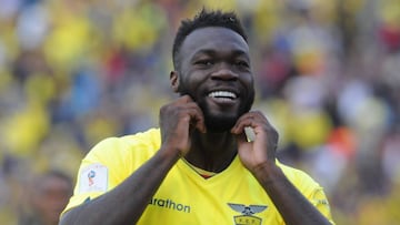 Felipe Caicedo anuncia su retiro de la selección