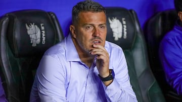 Oscar Garcia head coach of Guadalajara during the 4th round match between Leon and Guadalajara as part of the Liga BBVA MX, Torneo Clausura 2025 at Nou Camp Stadium, on January 28, 2025 in Leon, Guanajuato, Mexico.