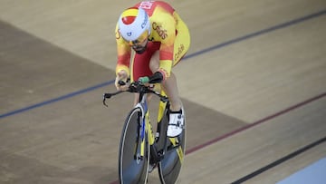 Alfonso Cabello compite en la prueba del kil&oacute;metro durante los Mundiales de Paraciclismo en Pista de R&iacute;o de Janeiro en 2018.