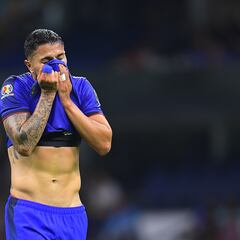 Carlos Salcedo organizó fiesta luego de la derrota ante Querétaro