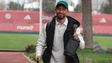 Felipe Loyola se sumó a la Roja de Gareca y se desató una polémica en el fútbol chileno