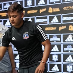 Un ‘9′ sorpresa en Colo Colo: “Me identifica Javier Correa y me gusta Damián Pizarro”