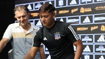 Un ‘9′ sorpresa en Colo Colo: “Me identifica Javier Correa y me gusta Damián Pizarro”